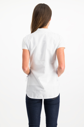 CASACA CON BIES Y BOLSAS